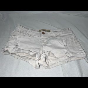 Hollister Short-Short Low Rise White Denim Shorts